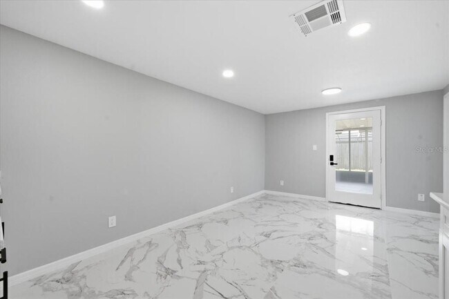 Building Photo - 6224 Keller Dr