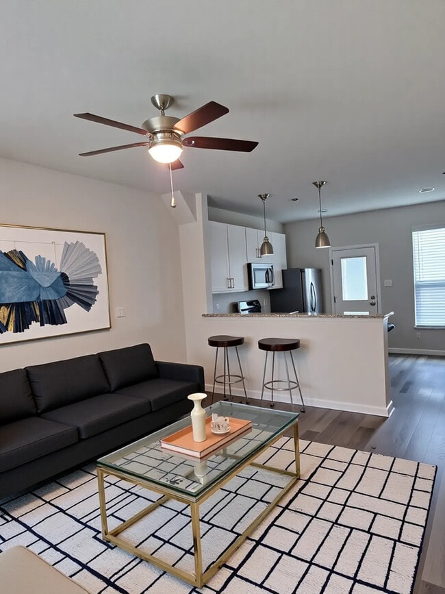 Building Photo - 22011 Grand Majestic Dr