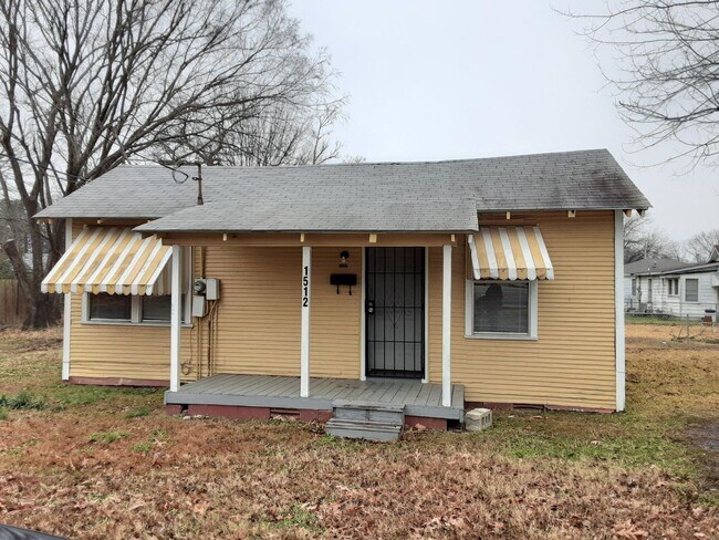 Building Photo - 1512 Flora St