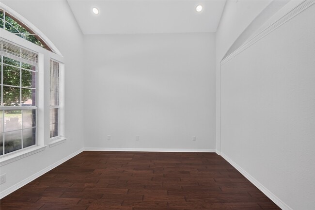 Building Photo - 23827 Spring Dane Dr