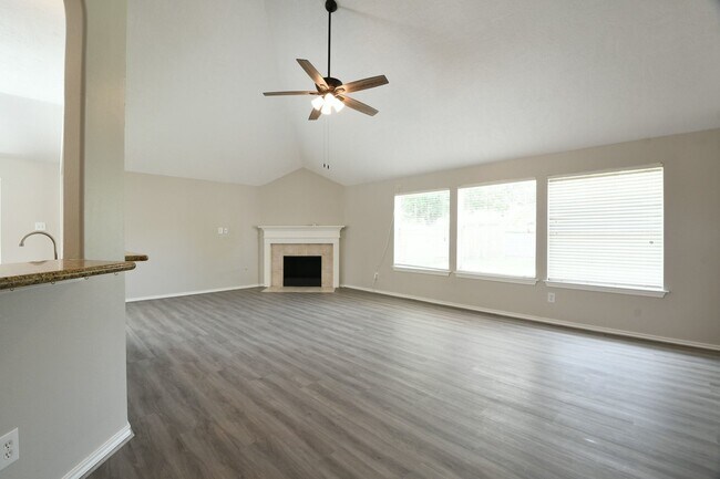 Building Photo - 20939 Jessica Rose Ln