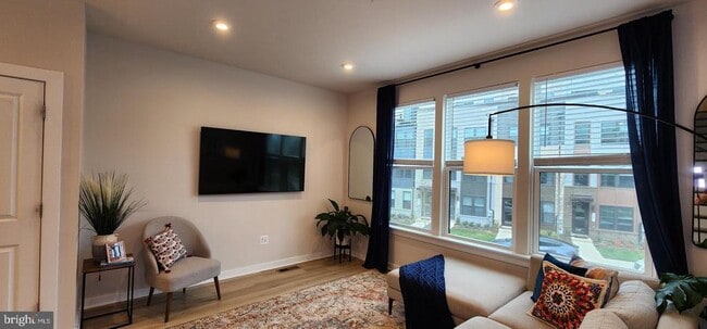 Building Photo - 5606 Hyattsville Dr