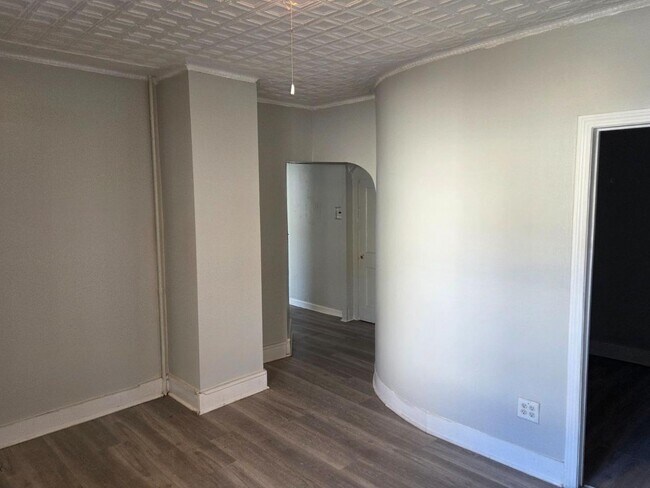 Building Photo - 5-7 Lafayette St. - 5a