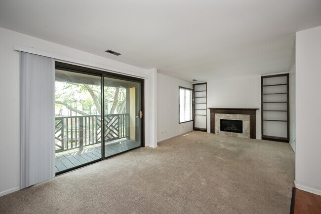 Building Photo - 880 Johnstown Ln