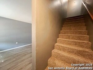 Building Photo - 2802 Lasses Blvd