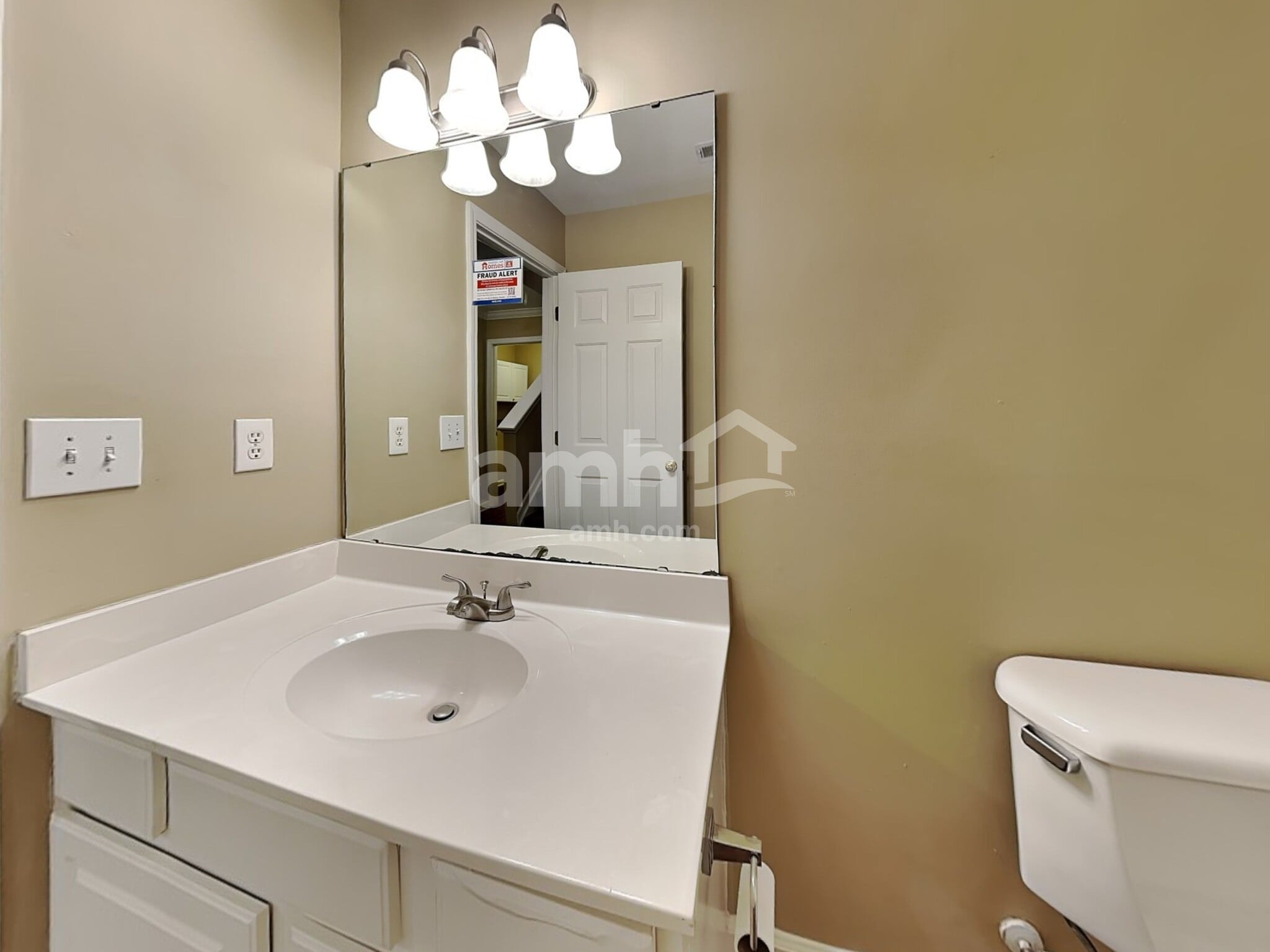 Building Photo - 9 Avenel Ct