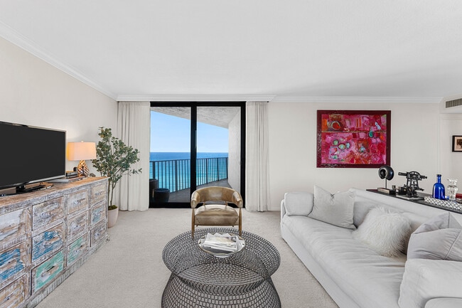 Building Photo - 5420 N Ocean Dr