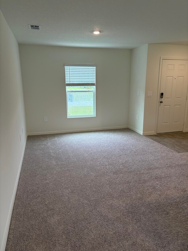 Building Photo - 1109 Altamira St NW