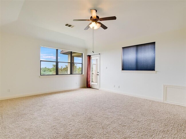 Building Photo - 2305 Gilia Dr