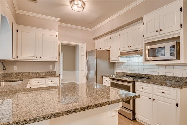 Building Photo - 4441 McManus Ct