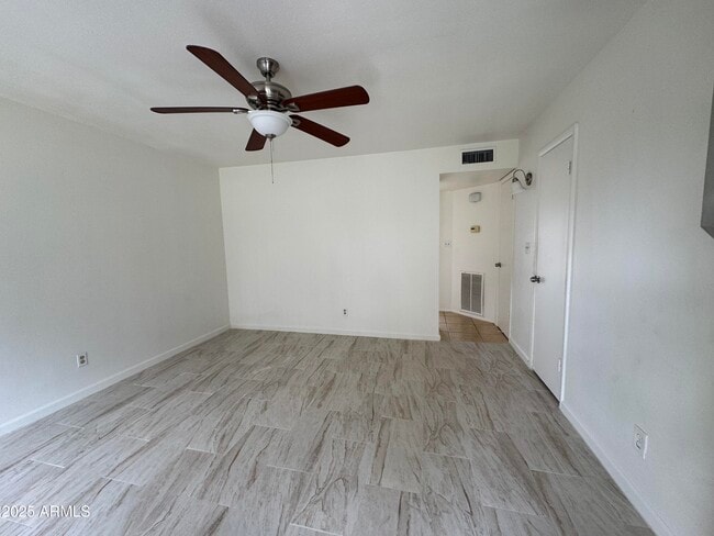 Building Photo - 6729 N 44th Ave