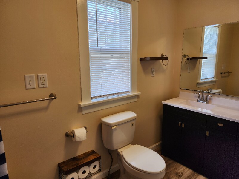 Building Photo - 3117 S 60th St