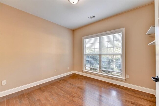 Building Photo - 3709 Union Park Dr