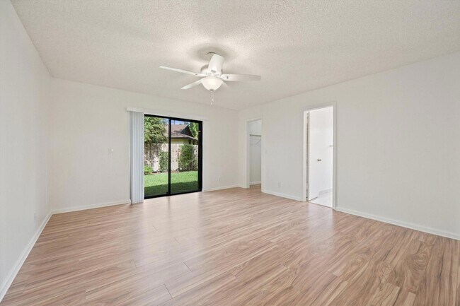 Building Photo - 13511 Jonquil Pl