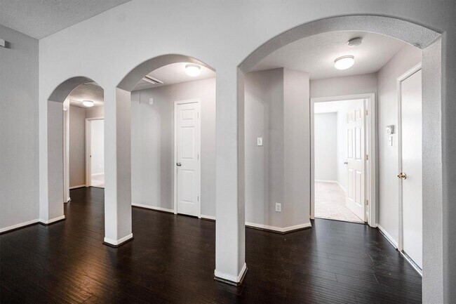 Building Photo - 18110 Bare Branch Ln