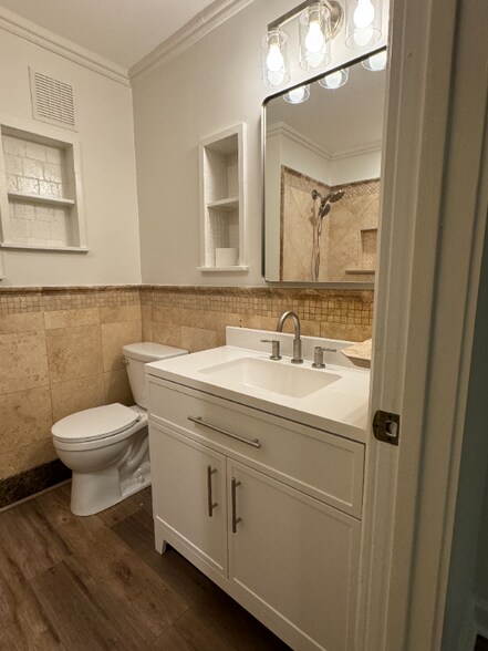 Building Photo - 2144 River Heights Ct SE