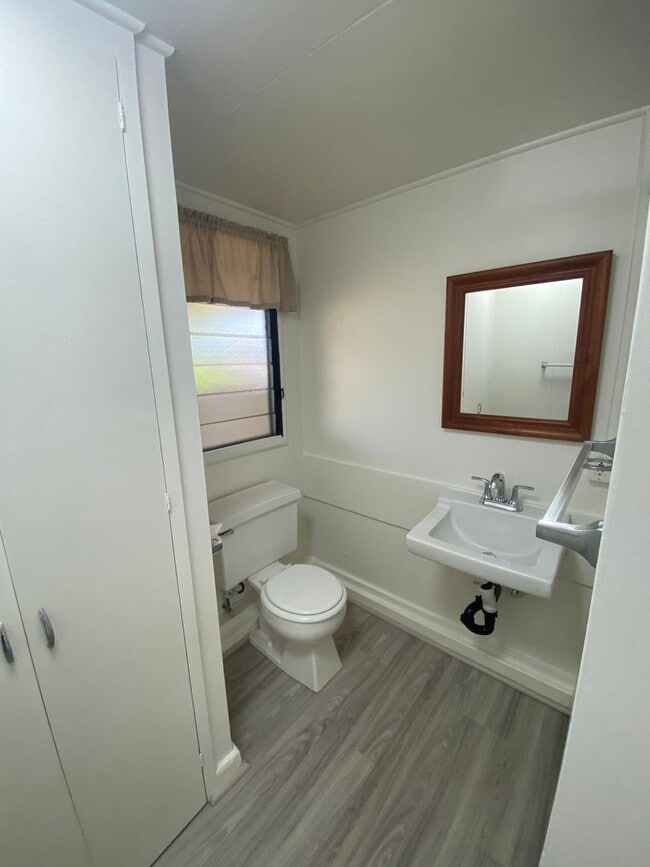 Building Photo - For Rent -  45-735 A Kamehameha Hwy. (cottage)