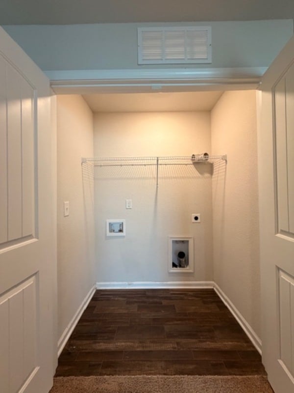 Building Photo - 925 Turkey Berry Ln