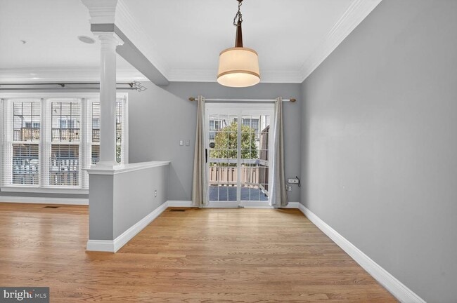 Building Photo - 1169 Regal Oak Dr