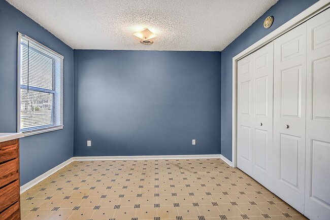 Building Photo - 360 Britton Ave