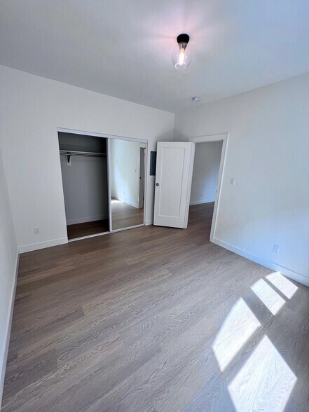 Building Photo - 133 N Reno St