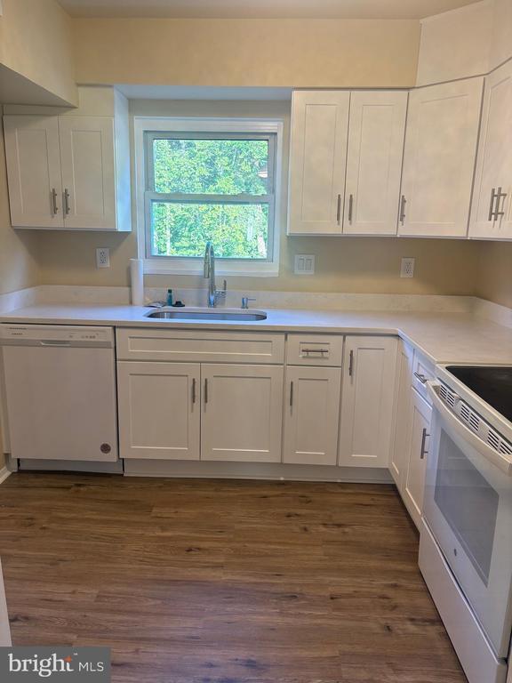Building Photo - 809 Sledgehammer Dr