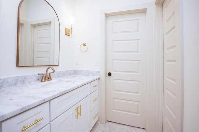 Building Photo - 7355 U.S. Hwy 280 W