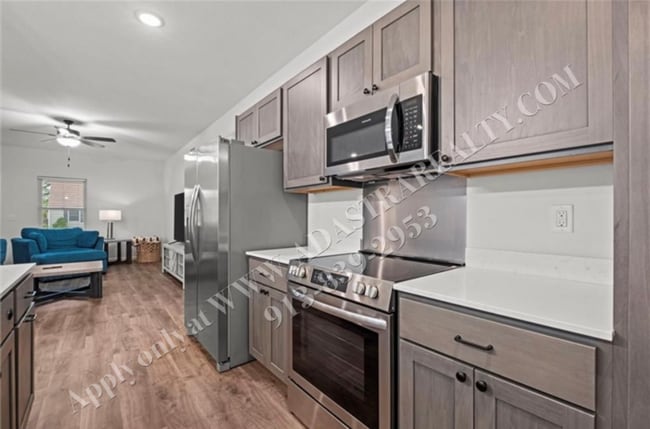 Building Photo - Like New Furnished Home in Lawrence Short Term Lease-Coming SOON!!