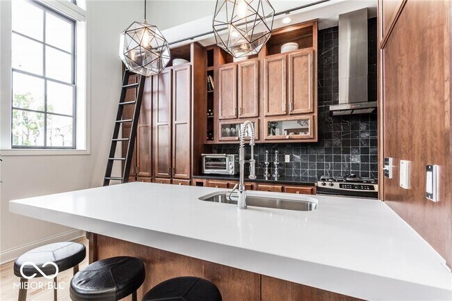 Building Photo - 1529 Alabama St