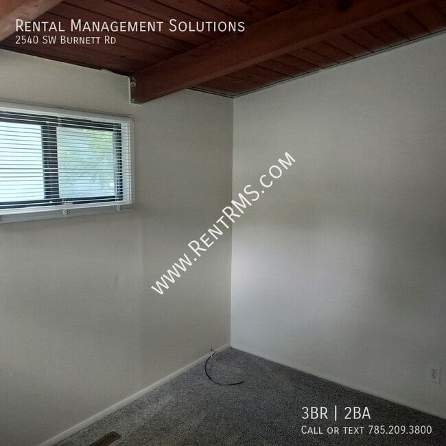 Building Photo - 2540 SW Burnett Rd