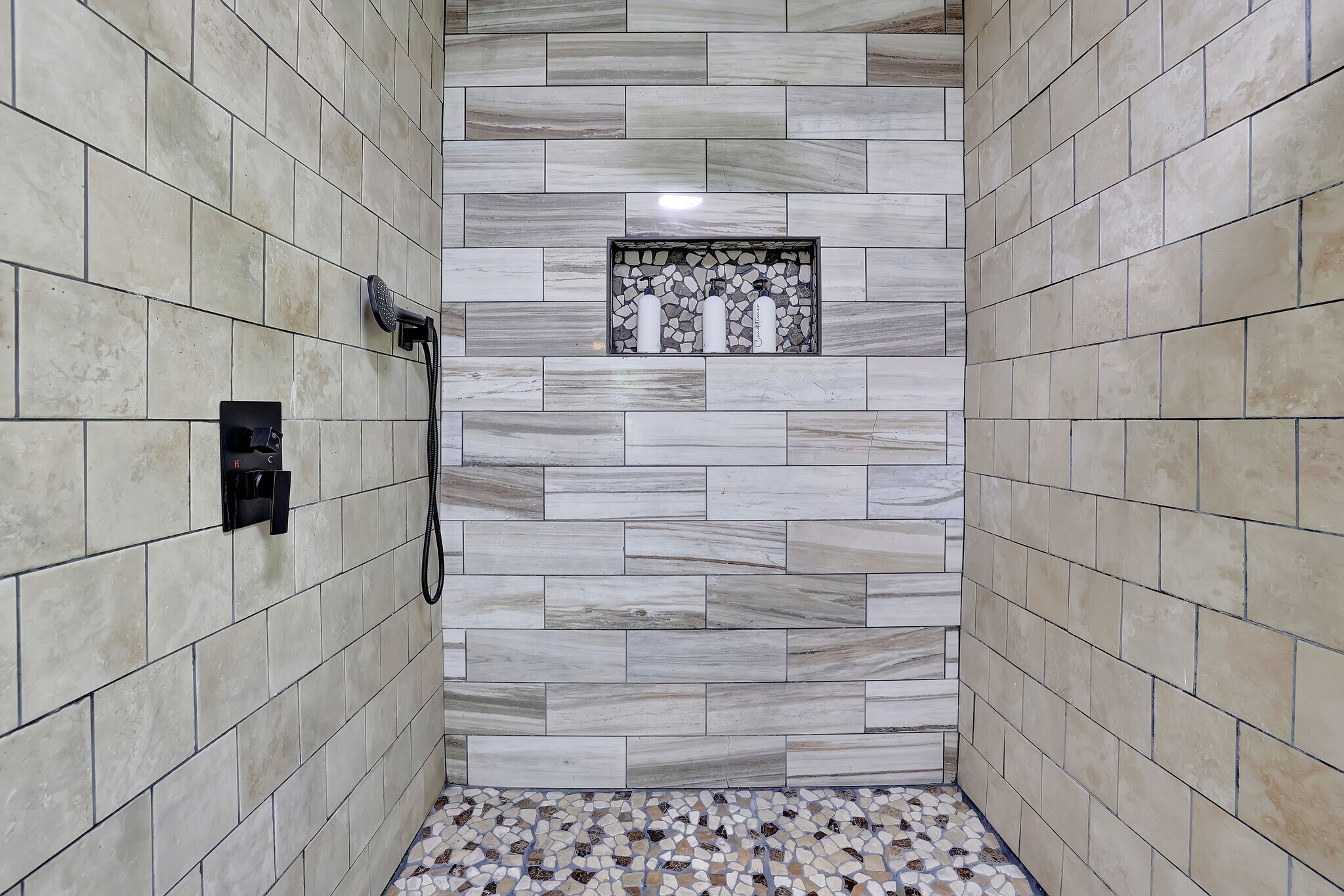 Building Photo - 1268 Ladd St SW