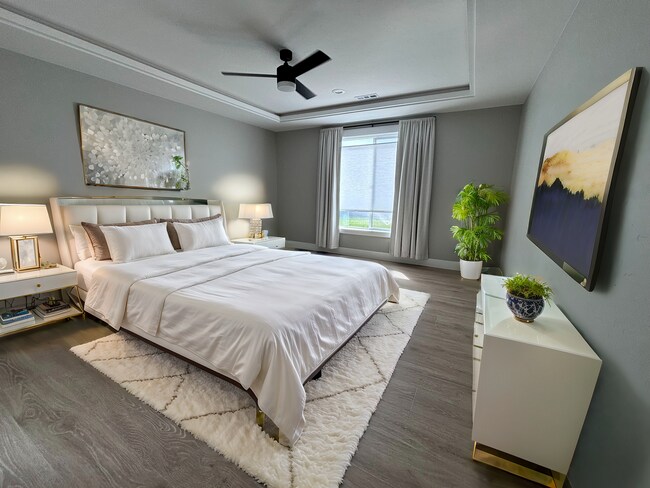 Building Photo - Move in ready luxury home!