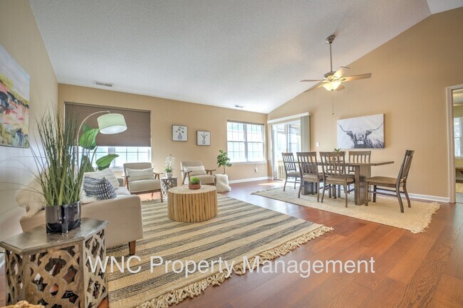 Building Photo - 302 Creeks End Cir