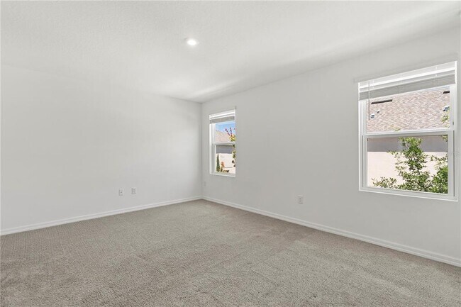 Building Photo - 6256 Fairmont Ln