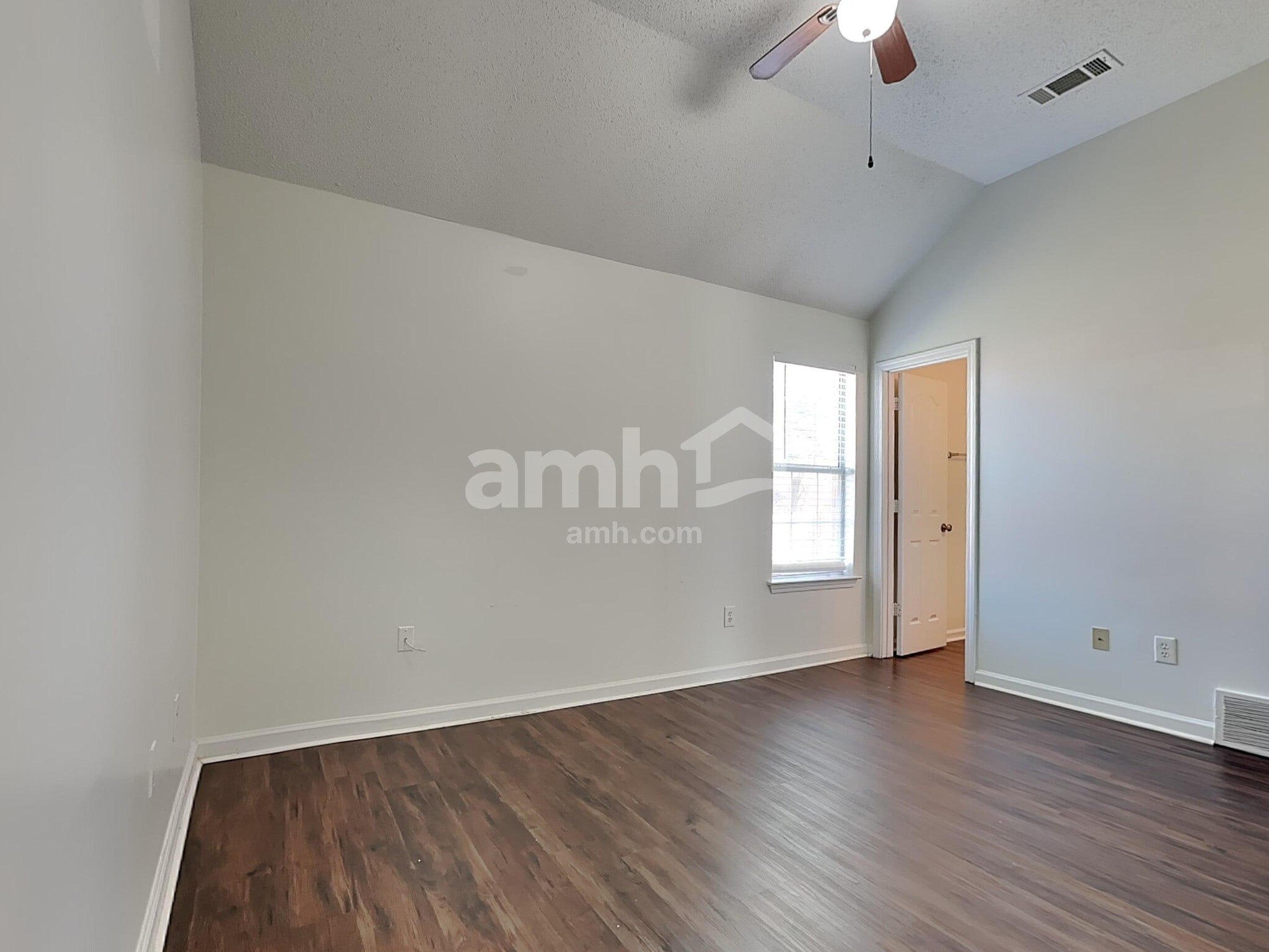 Building Photo - 4938 Copper Valley Dr E