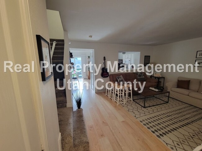 Building Photo - Eagle Mountain Townhouse