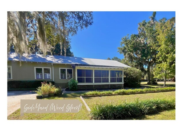 Building Photo - 208 Bartlett St