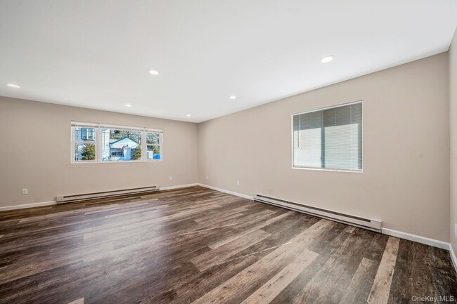 Building Photo - 18A Broadway