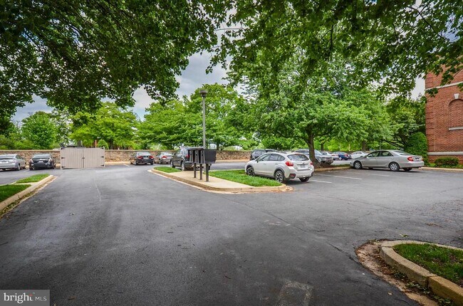 Building Photo - 3631 38th St NW