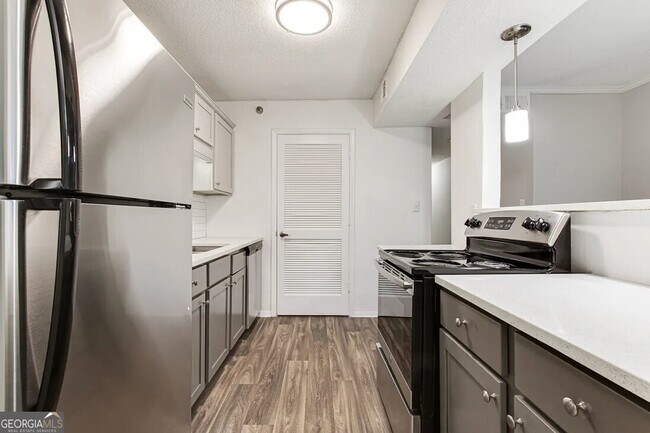 Primary Photo - 2330 Cobb Pkwy SE