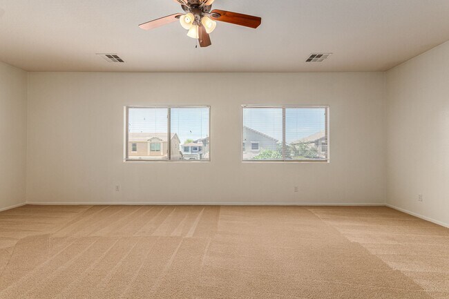 Building Photo - Chandler 4 Bedroom - 2.5 Bathroom with Pri...