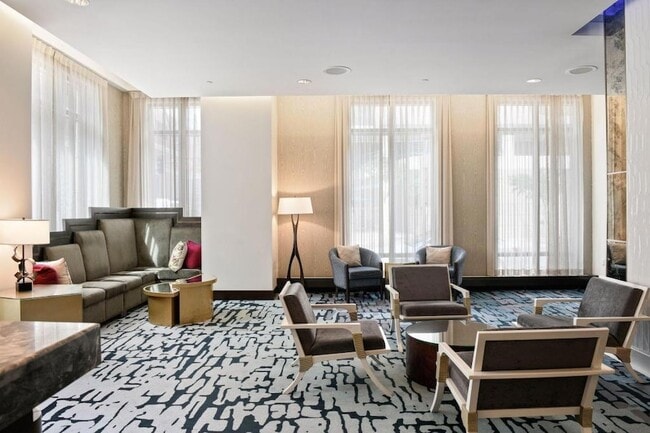 Building Photo - 201 S 11th St