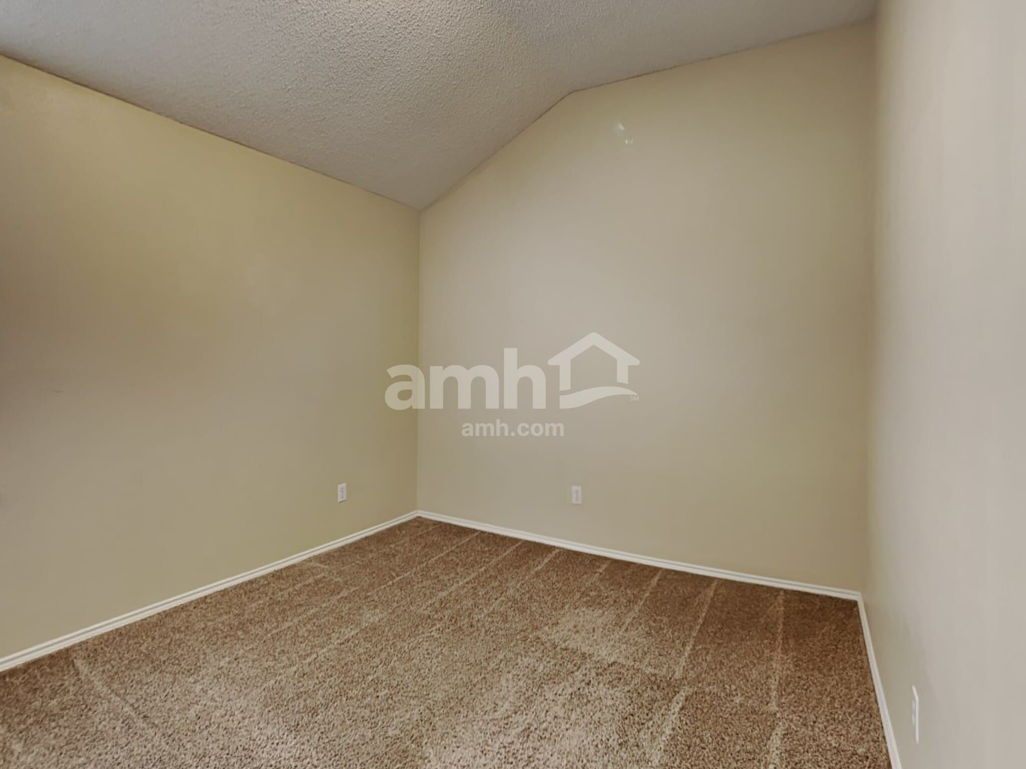 Building Photo - 517 Pinto Ln