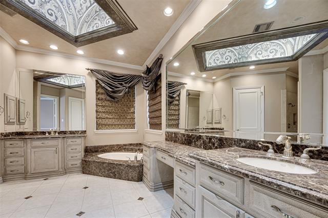 Building Photo - 5004 Castle Creek Ct
