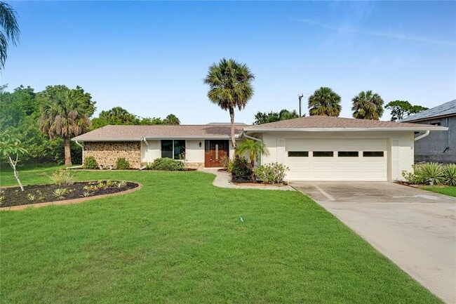 Primary Photo - 3307 Pinetree St