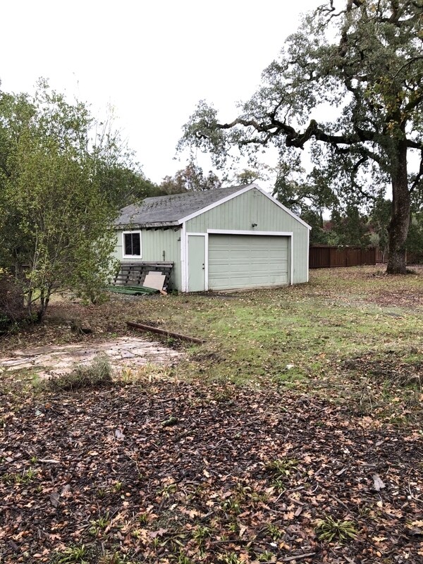 Building Photo - 5773 Melita Rd