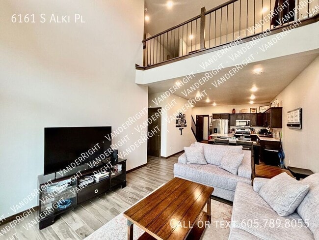 Building Photo - 6161 S Alki Pl