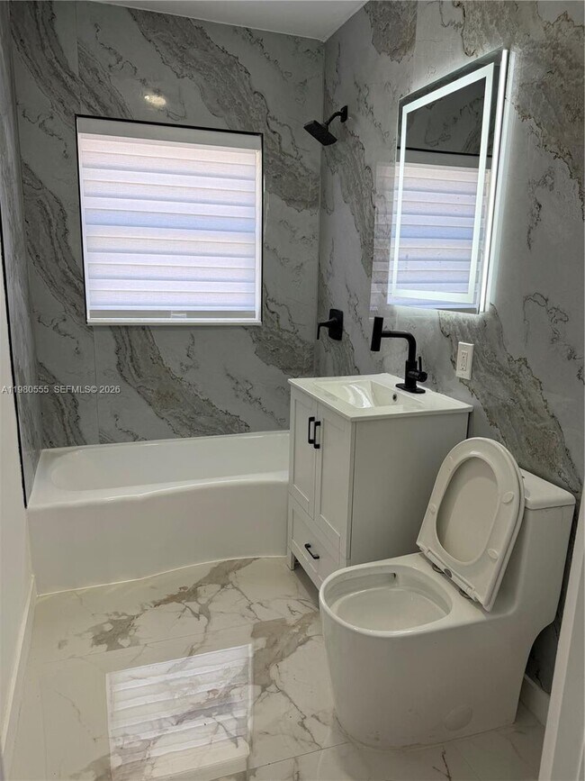 Building Photo - 3230 SW 98th Ave