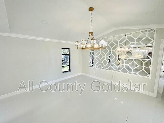 Building Photo - 1487 Keyway Rd