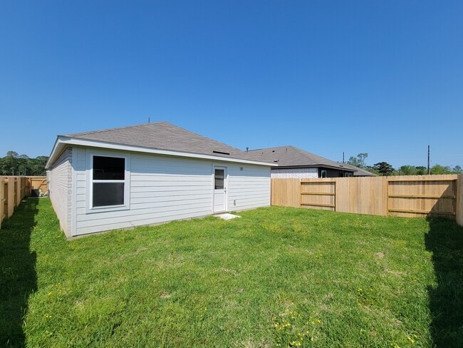 Building Photo - 1519 Gardenia Grv Ln